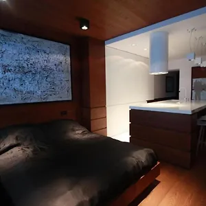  Apartament Modern & Resto